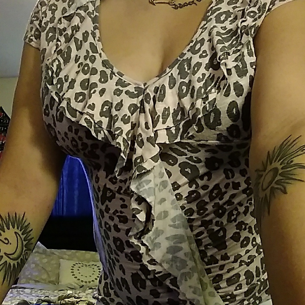 Pink and grey cheetah print top CANDIES